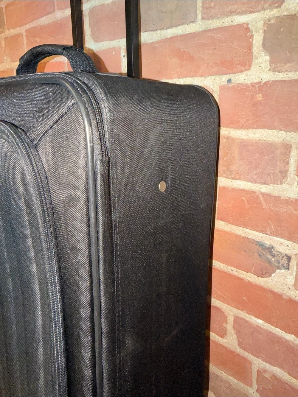 Jeep Black Upright Rolling Suitcase with Telescoping Handle